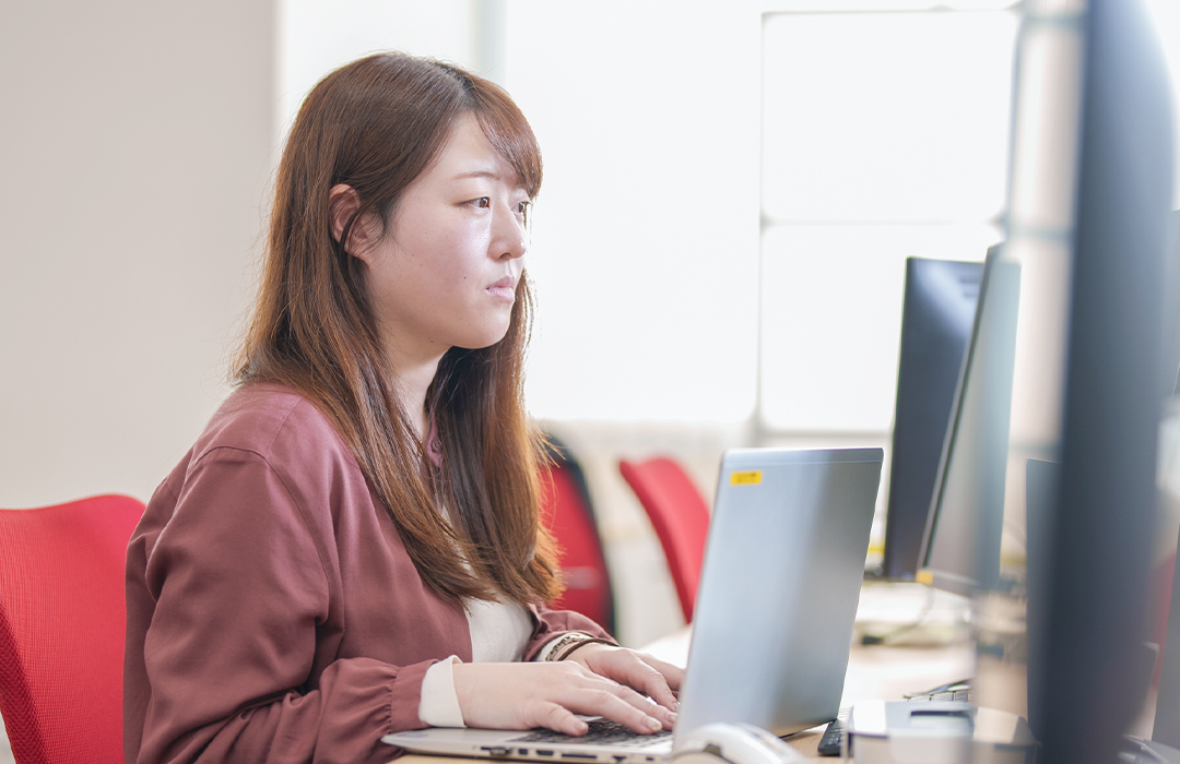 女性の写真